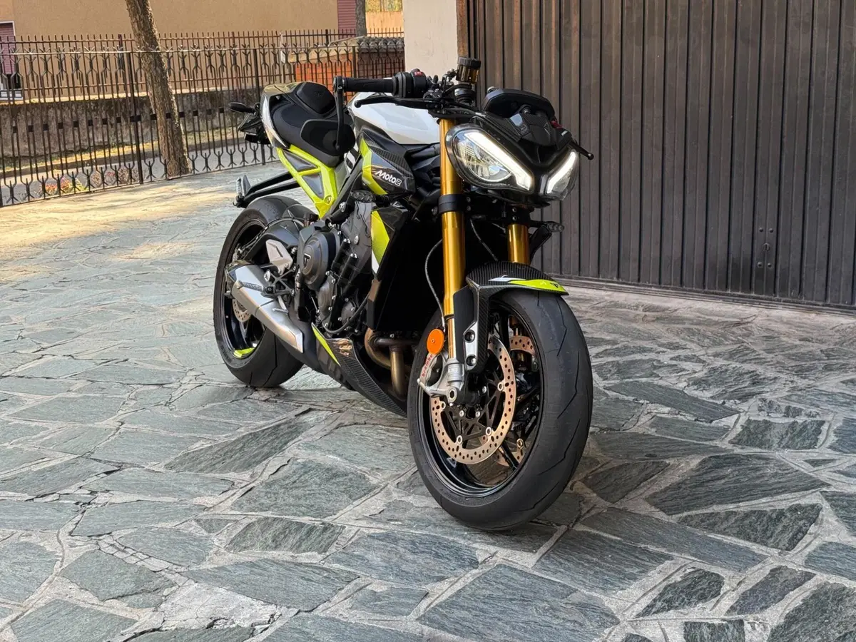 Triumph Street Triple 765 Moto2 (2026) (4)