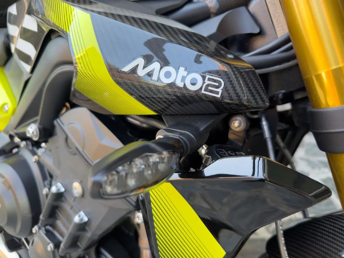 Triumph Street Triple 765 Moto2 (2026) (8)