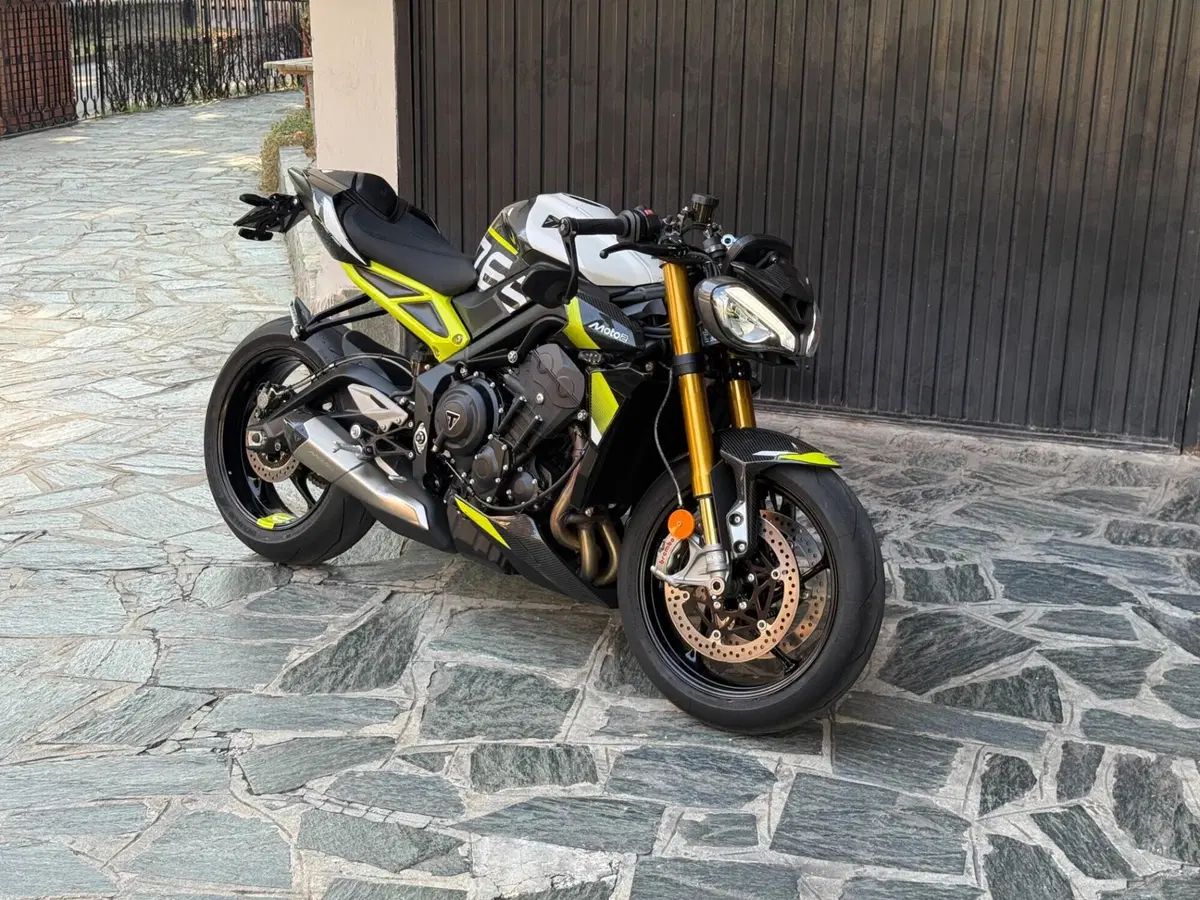 Triumph Street Triple 765 Moto2 (2026) (17)