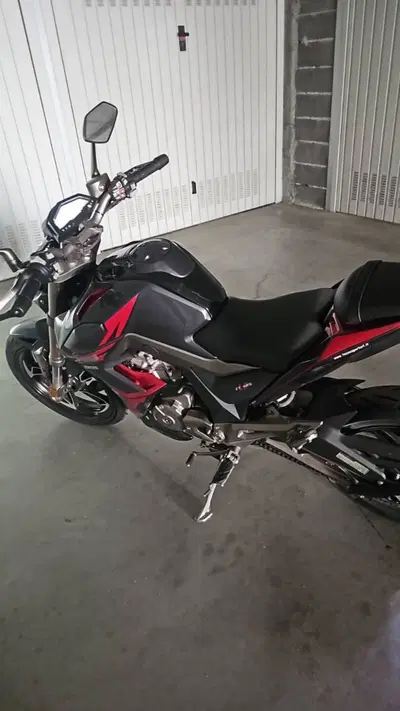 Zontes ZT125-U (2020 - 26) usata