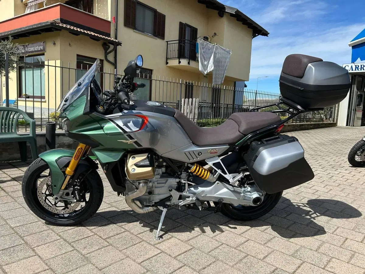 Moto Guzzi V100 Mandello S (2022 - 24) (2)