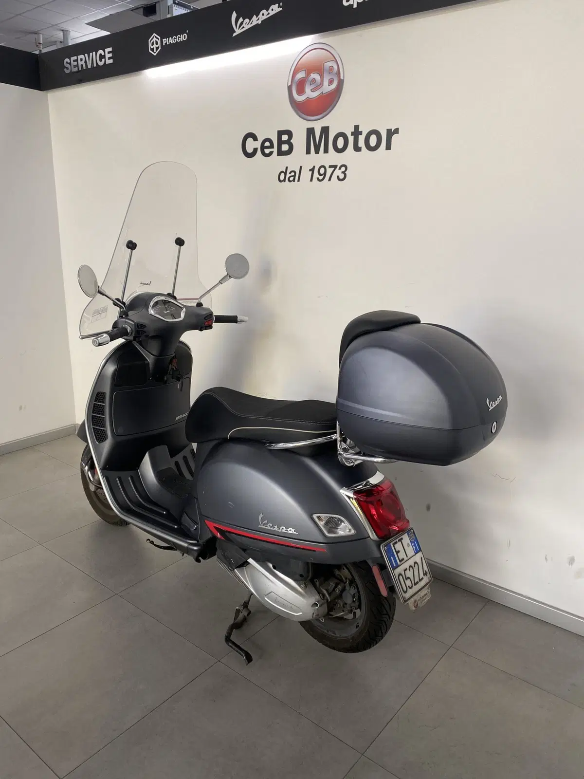 Vespa GTS 300 Super Sport Hpe (2019) (6)