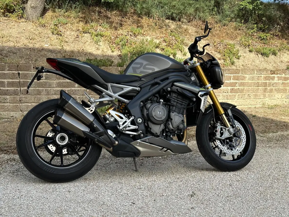 Triumph Speed Triple 1200 RS (2021 - 24) (2)