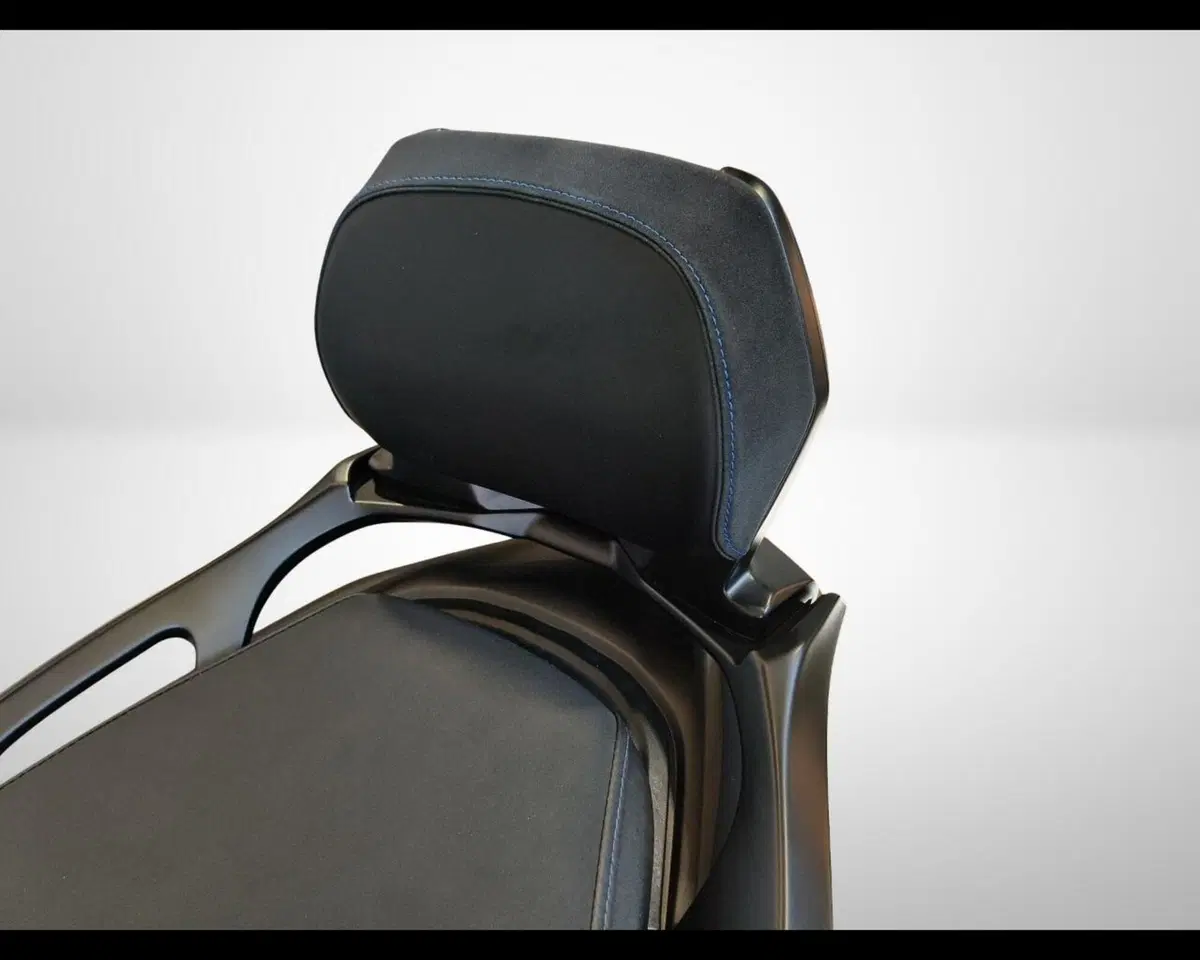 Yamaha T-Max 560 Tech Max (2022 - 24) (22)