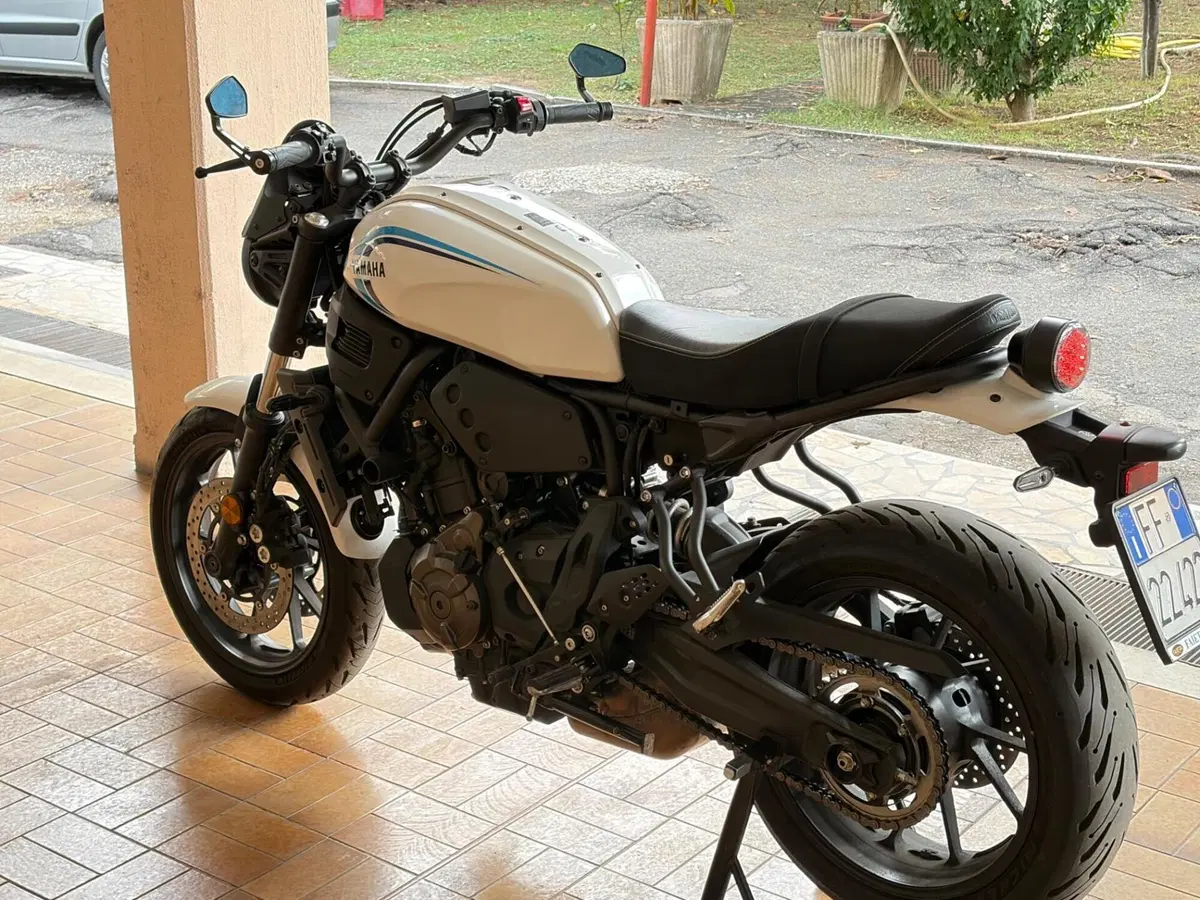 Yamaha XSR 700 (2022 - 26) (2)