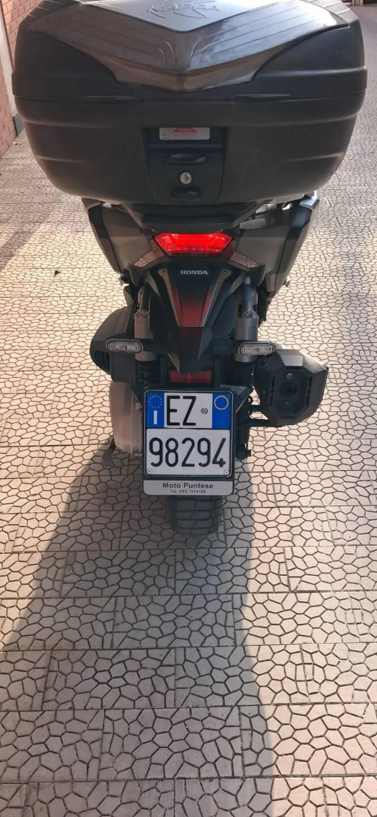 Honda ADV 350 (2022 - 24) (4)