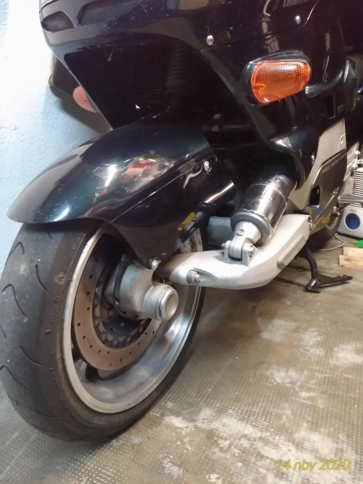 Yamaha GTS 1000 ABS (1993 - 01) (2)