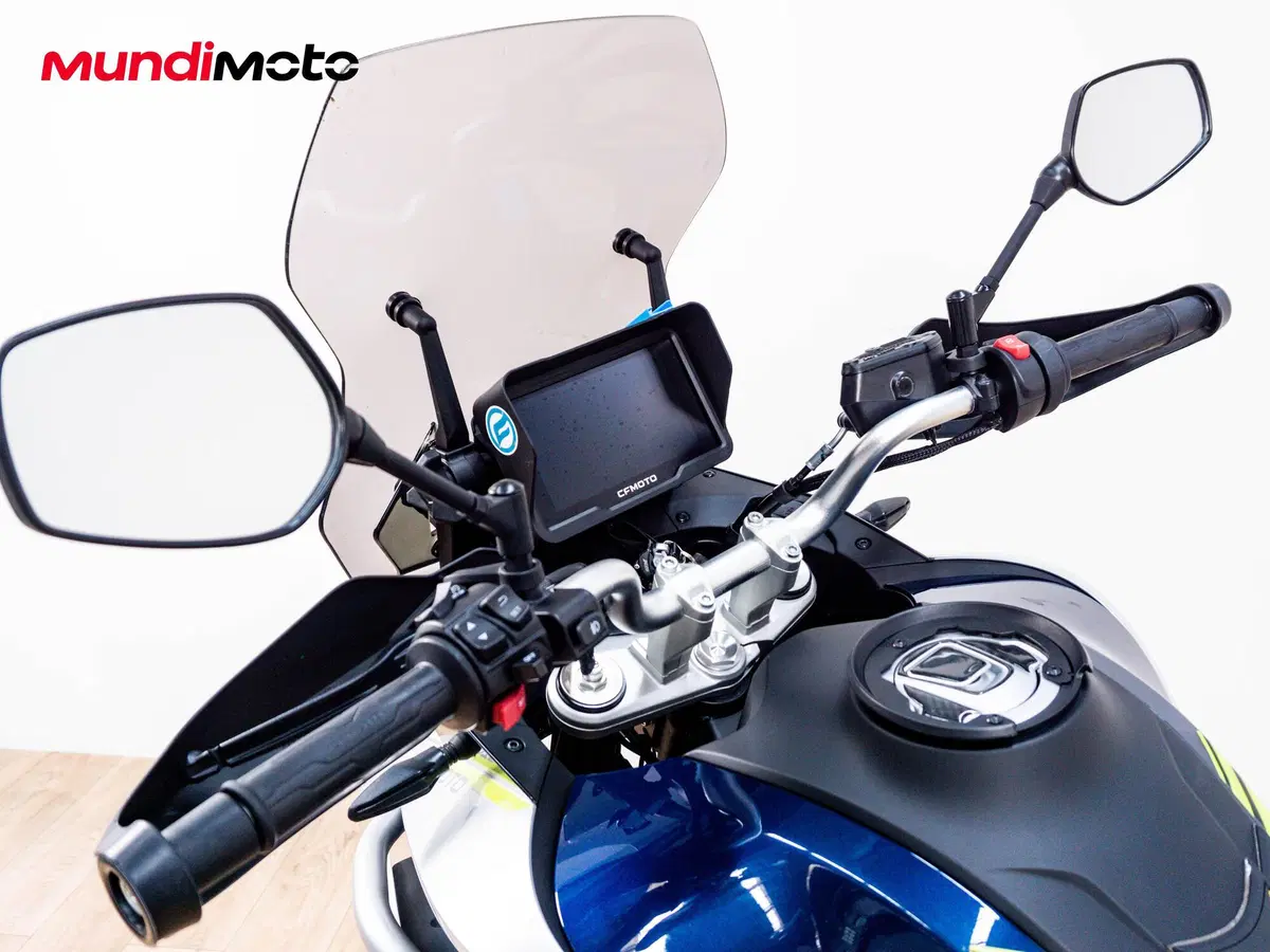CFMOTO 800MT Touring (2022 - 26) (11)