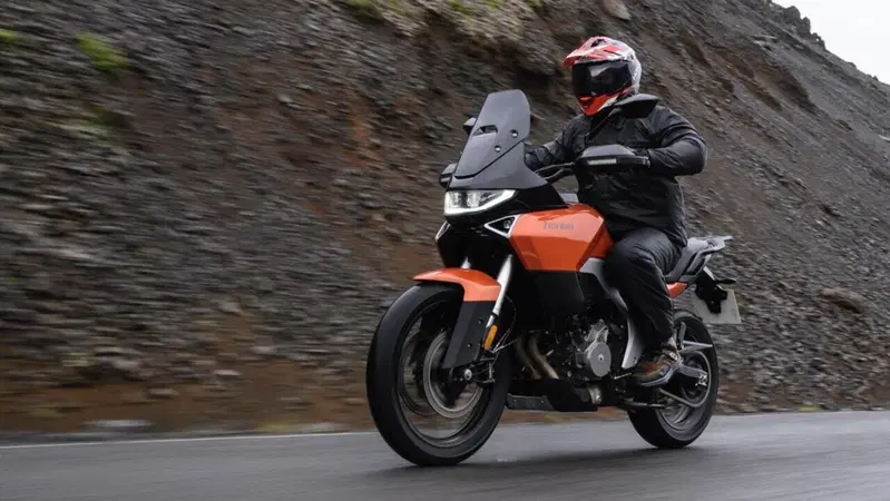Norton Atlas 2026: lusso per tutti!? Il nostro test in Islanda [VIDEO e GALLERY]