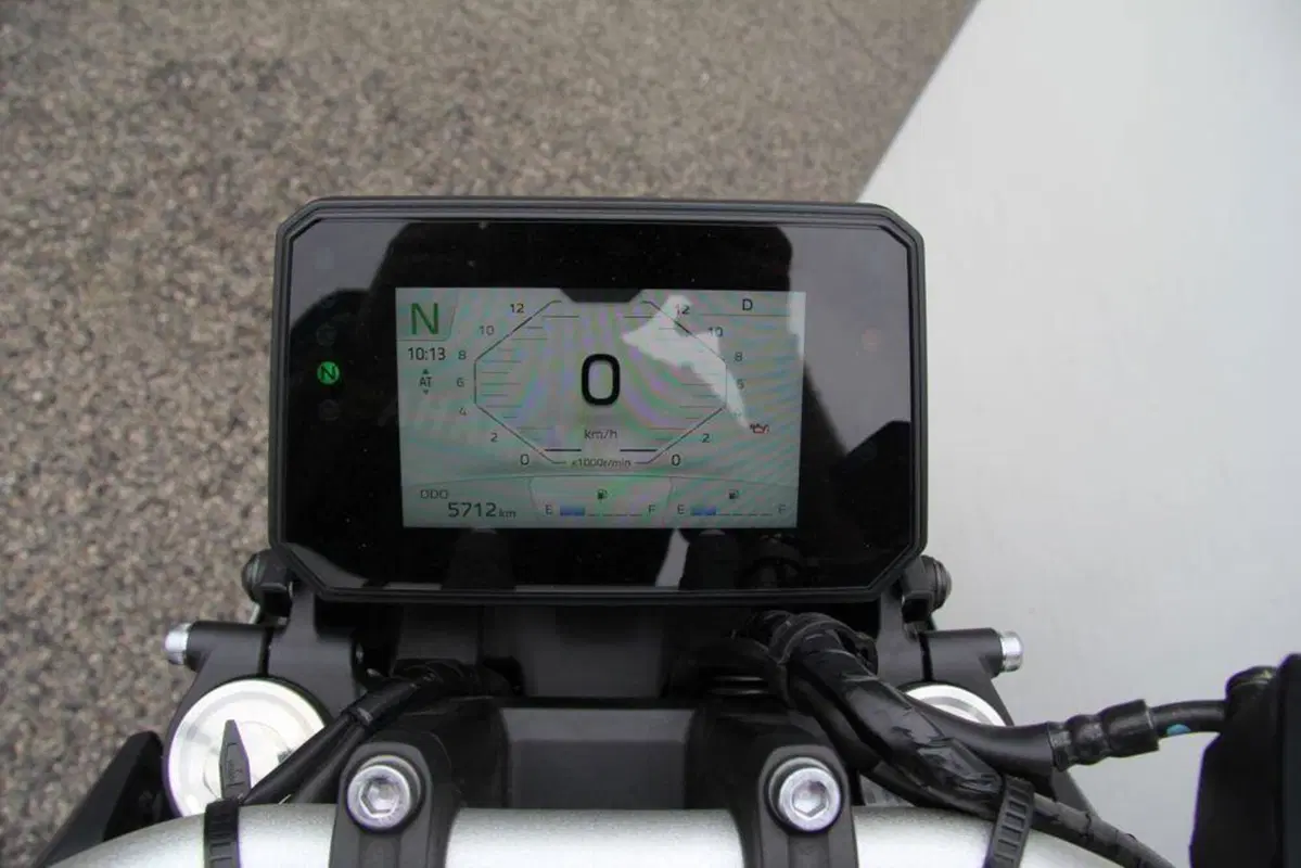 Yamaha MT-07 Y-AMT (2025 - 26) (5)