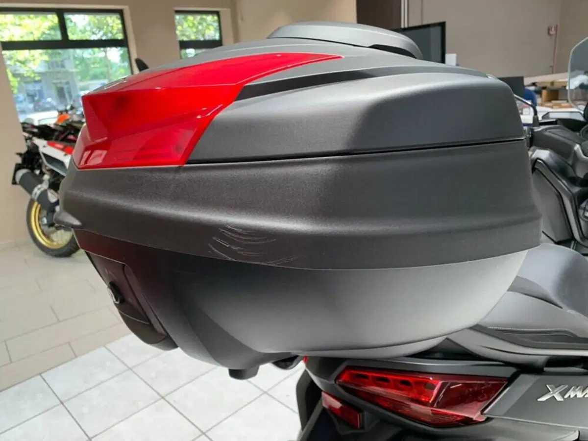 Yamaha X-Max 300 (2021 - 24) (5)