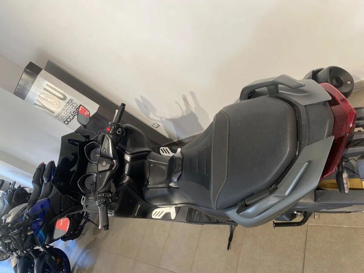 Yamaha T-Max 560 (2020 - 21) (4)