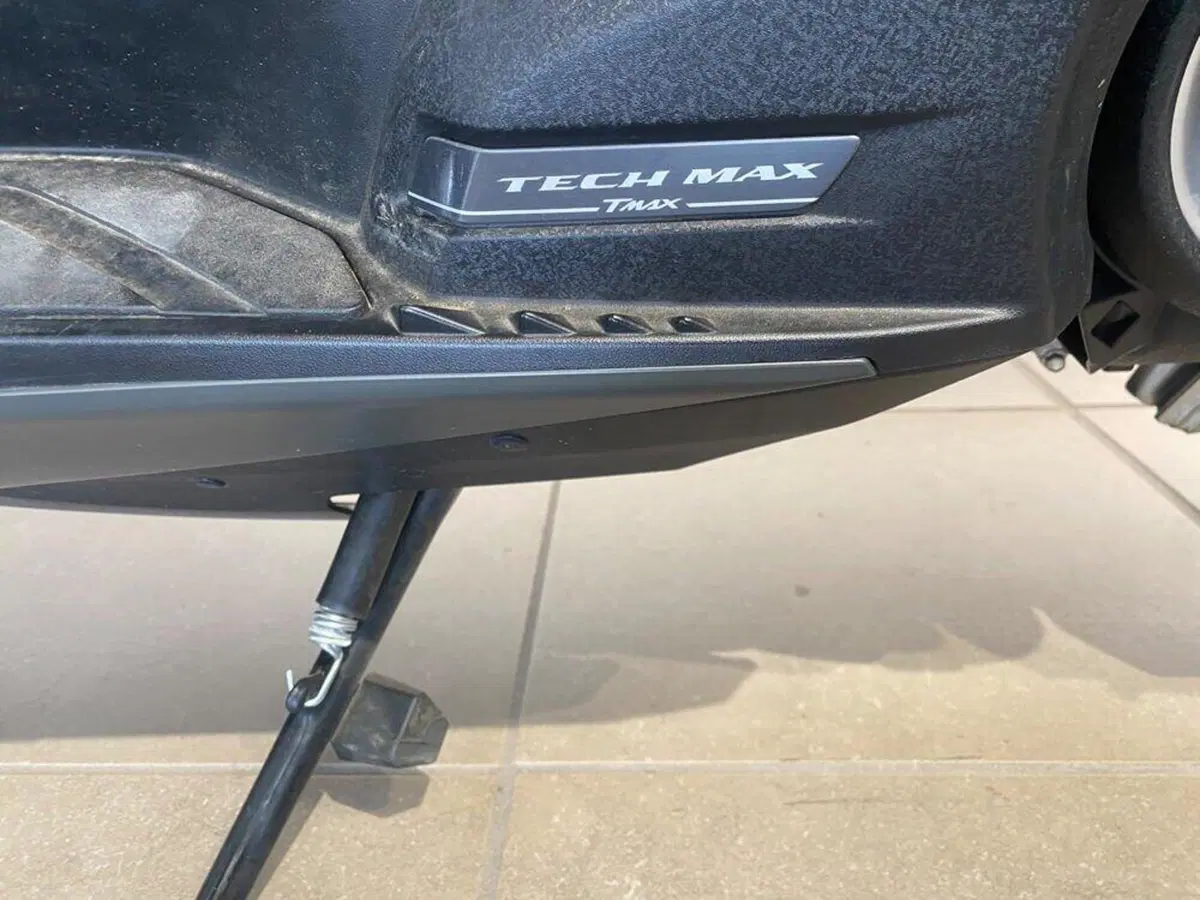 Yamaha T-Max 560 (2020 - 21) (7)