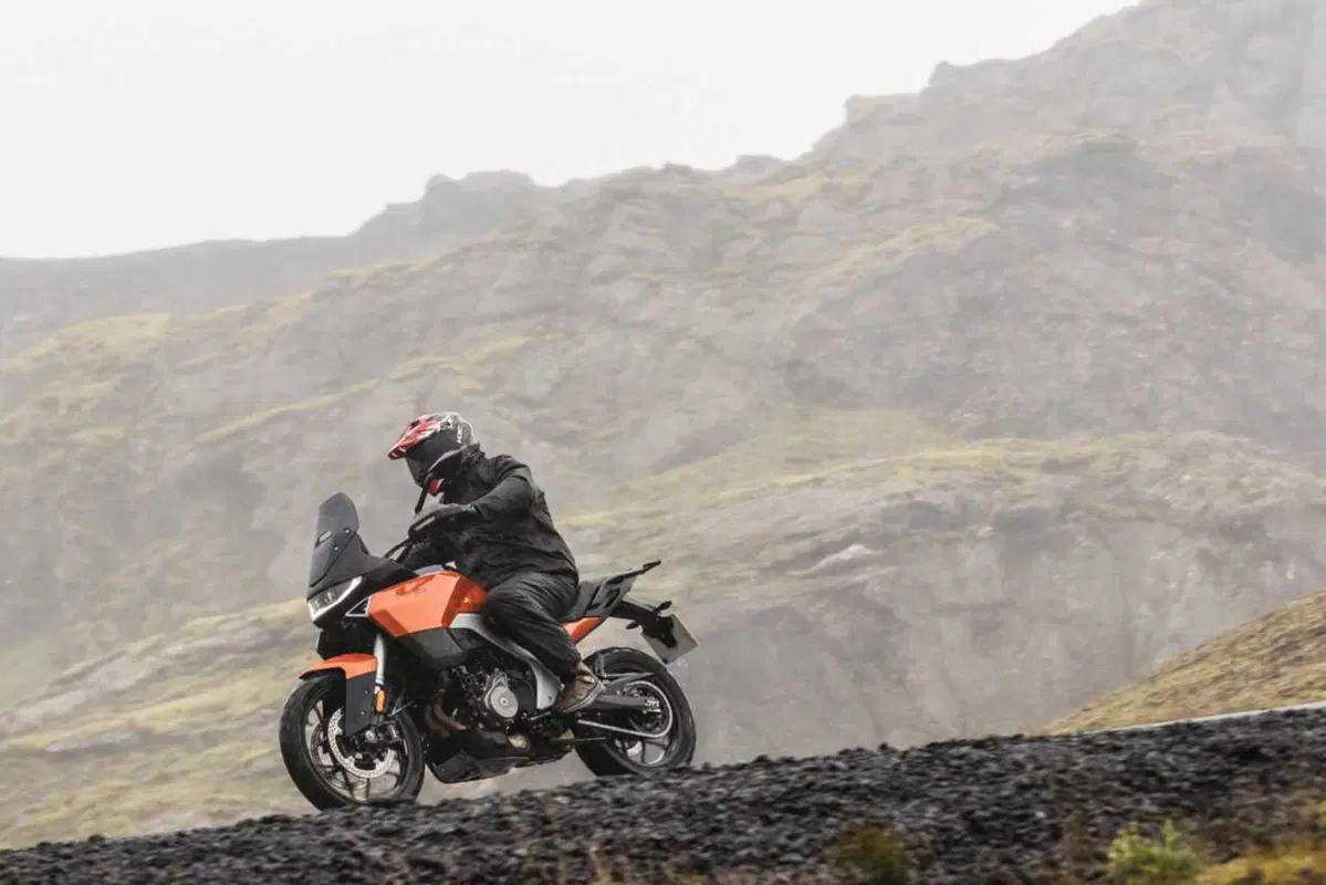 Norton Atlas 2026: lusso per tutti!? Il nostro test in Islanda [VIDEO e GALLERY] (16)
