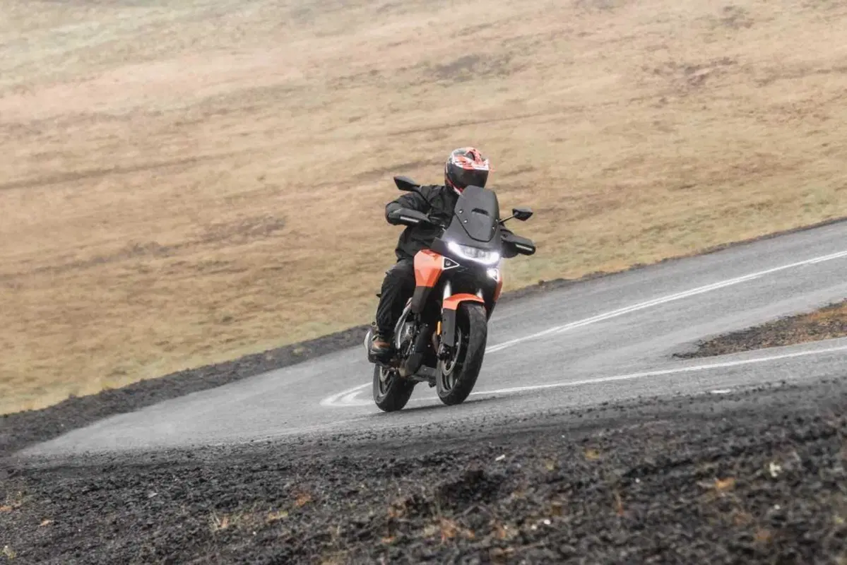 Norton Atlas 2026: lusso per tutti!? Il nostro test in Islanda [VIDEO e GALLERY] (17)