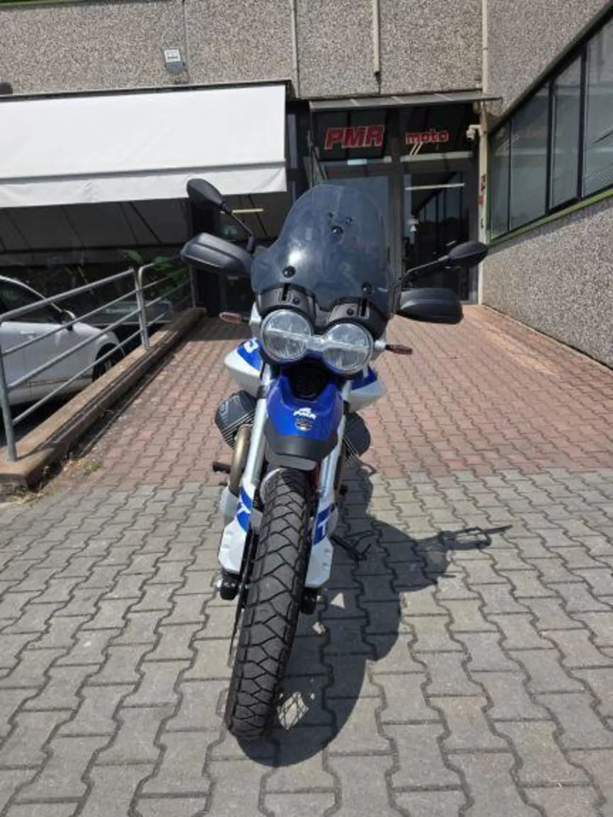 Moto Guzzi V85 TT (2024 - 26) (5)