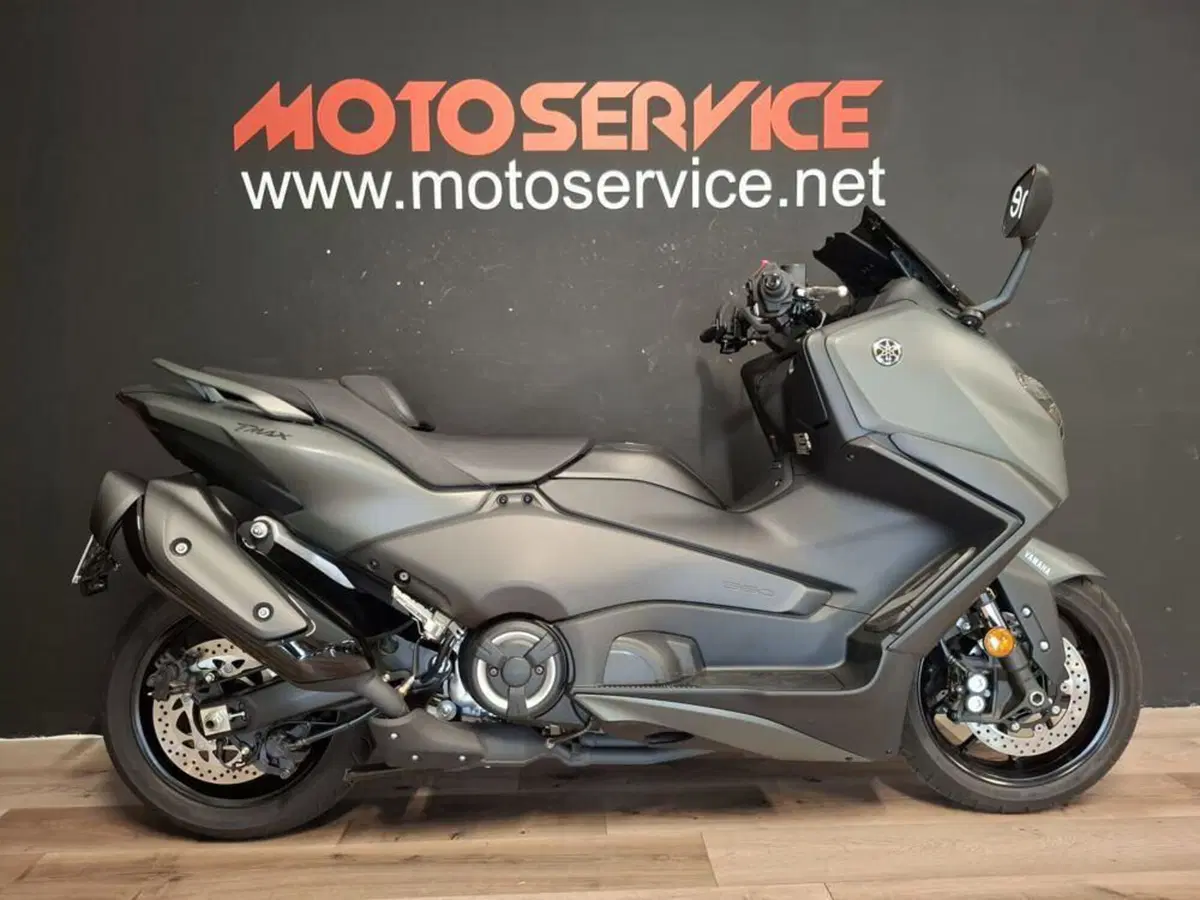 Yamaha T-Max 560 (2025 - 26) (4)