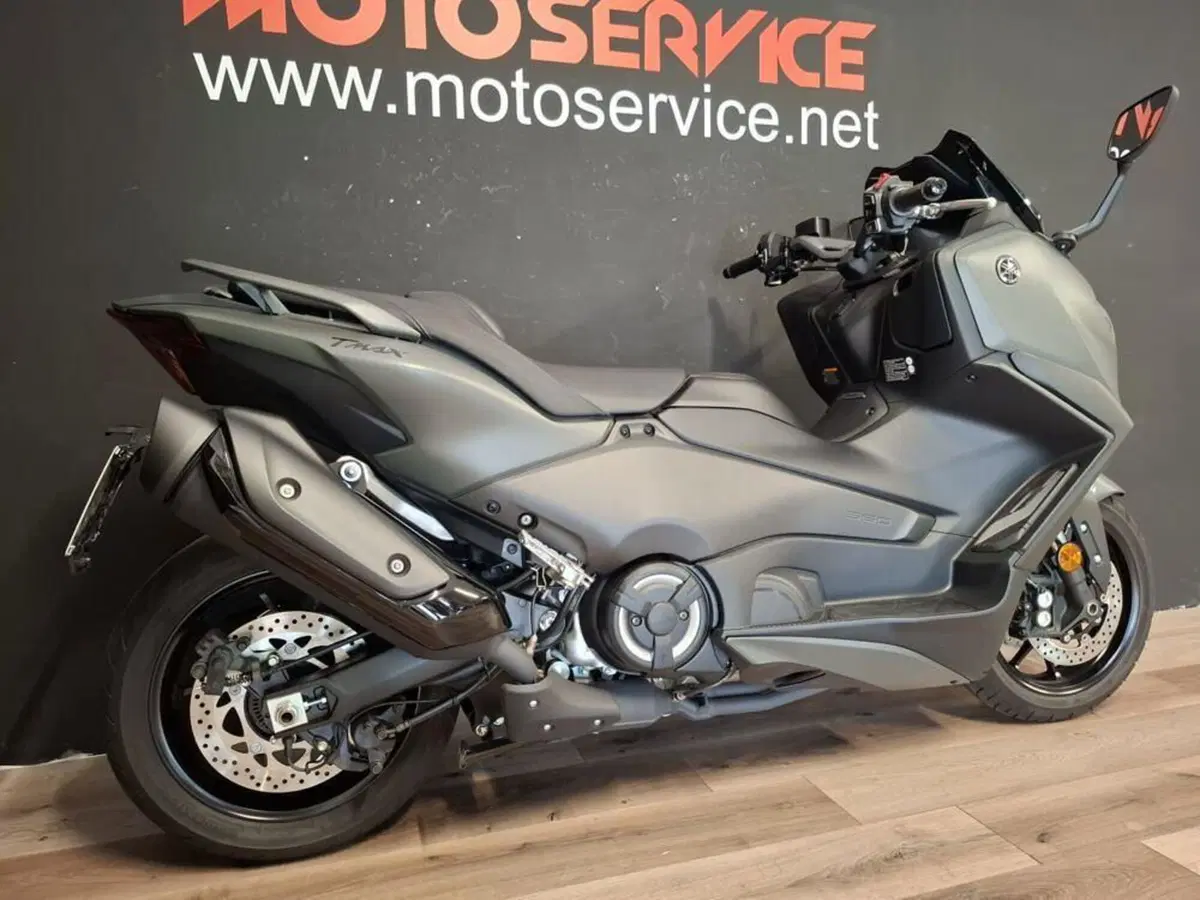 Yamaha T-Max 560 (2025 - 26) (6)