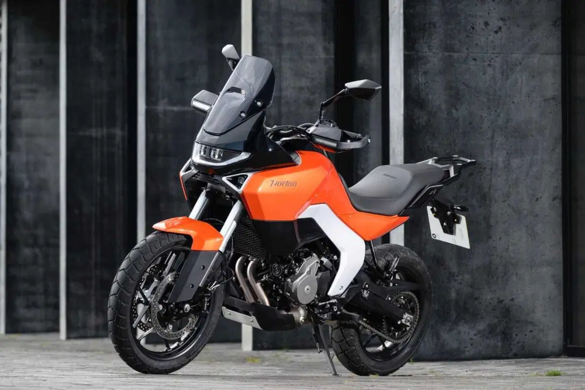 Norton Atlas 2026: lusso per tutti!? Il nostro test in Islanda [VIDEO e GALLERY]