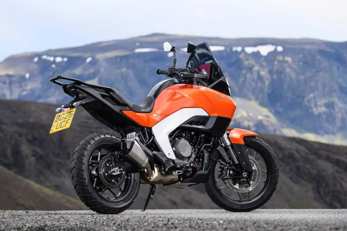 Norton Atlas 2026: lusso per tutti!? Il nostro test in Islanda [VIDEO e GALLERY] (7)