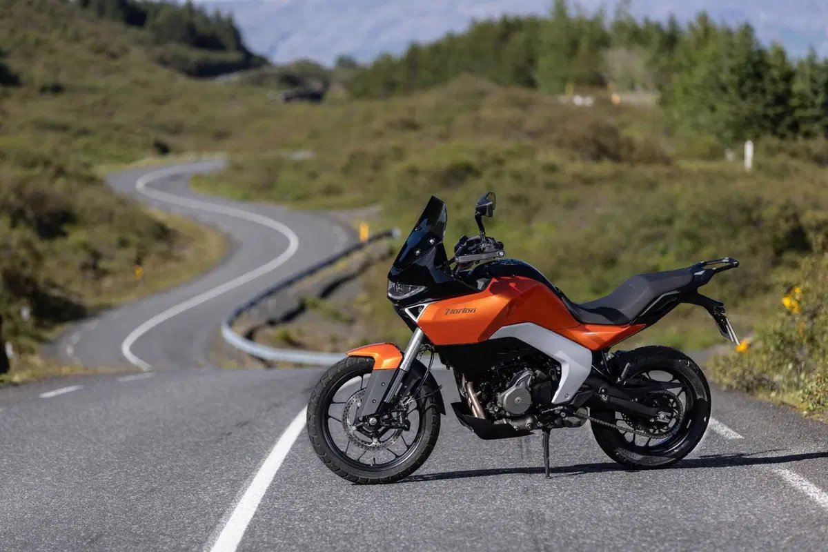 Norton Atlas 2026: lusso per tutti!? Il nostro test in Islanda [VIDEO e GALLERY] (24)