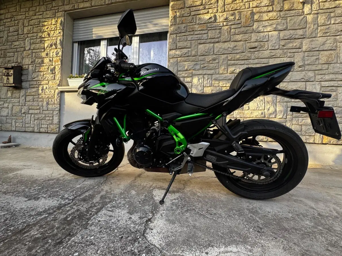 Kawasaki Z 650 (2025 - 26) (2)