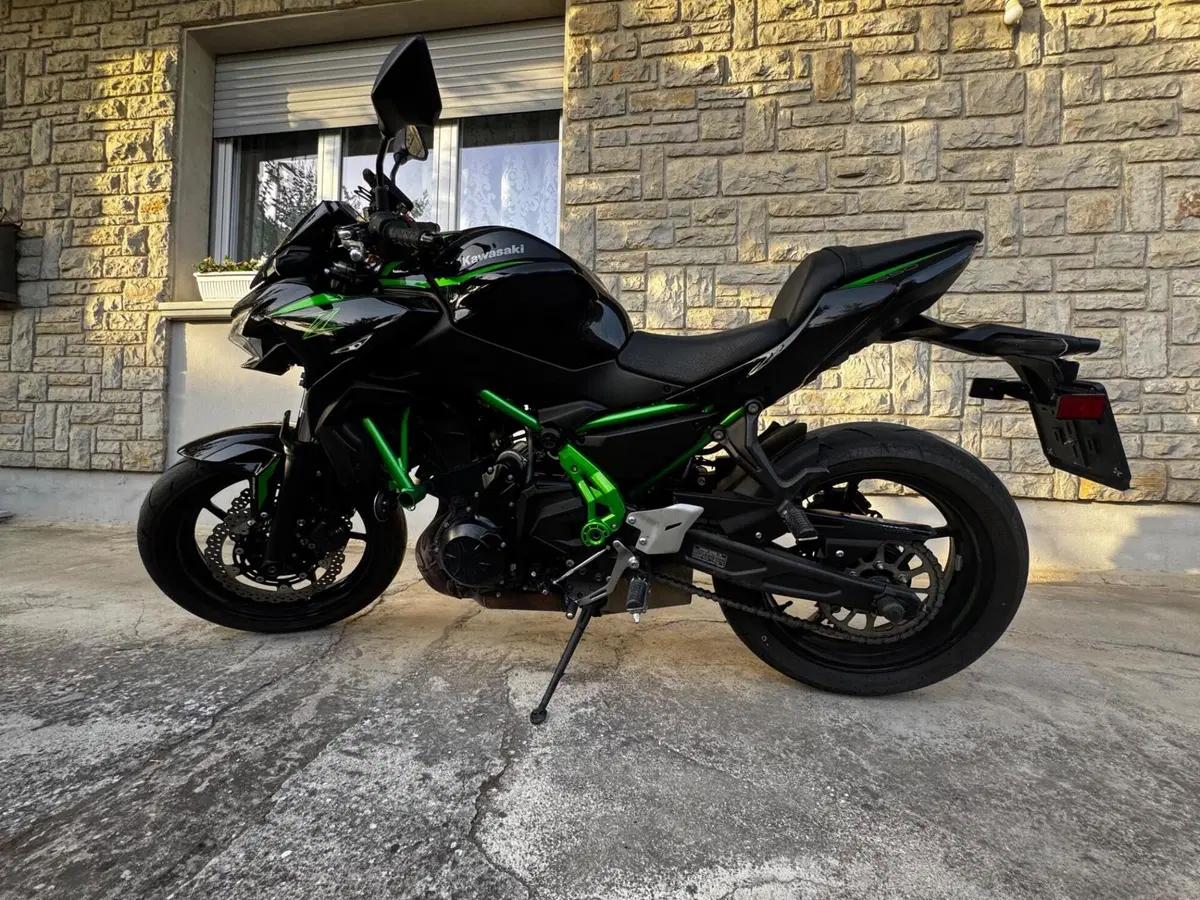 Kawasaki Z 650 (2025 - 26) (6)
