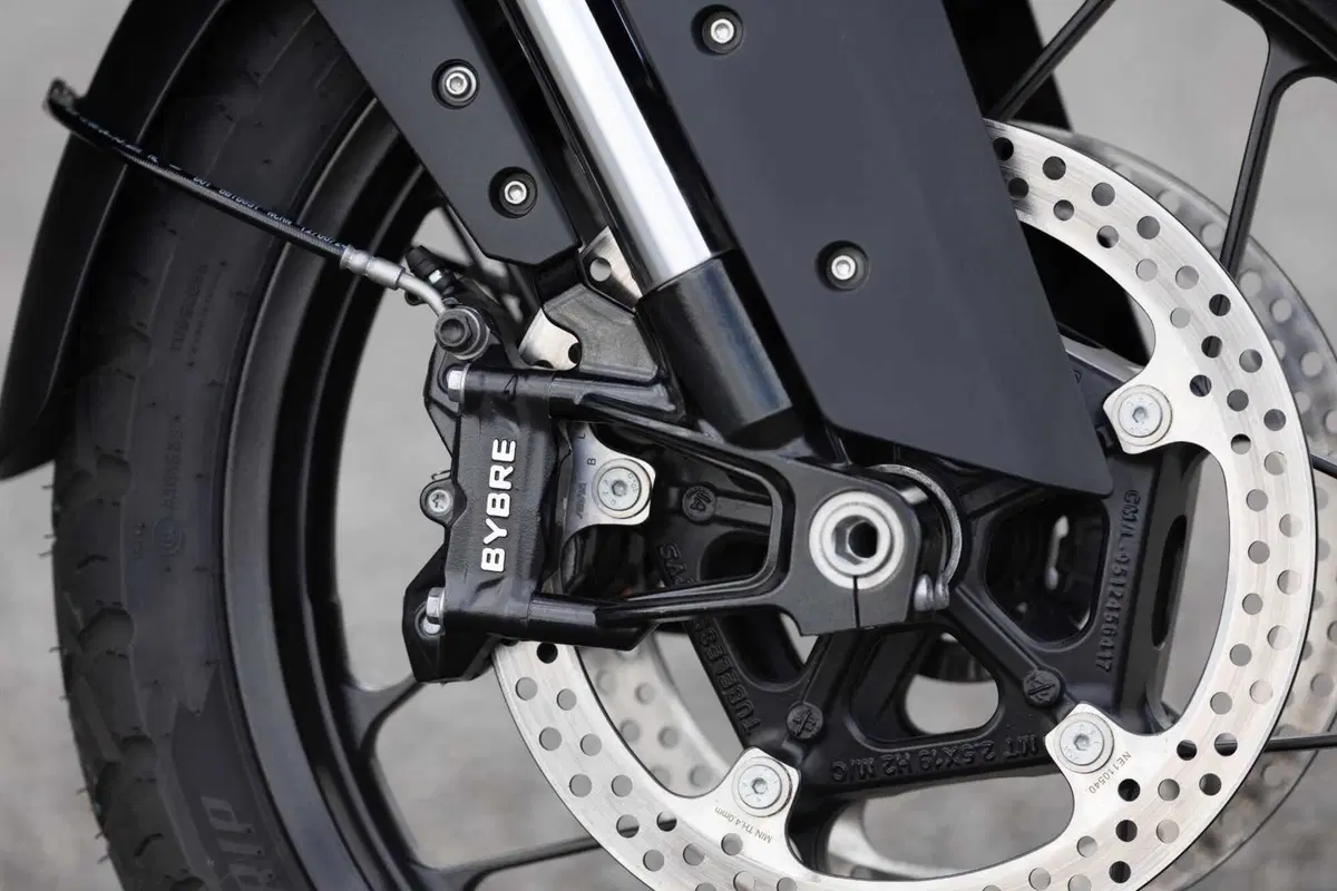 Norton Atlas 2026: lusso per tutti!? Il nostro test in Islanda [VIDEO e GALLERY]