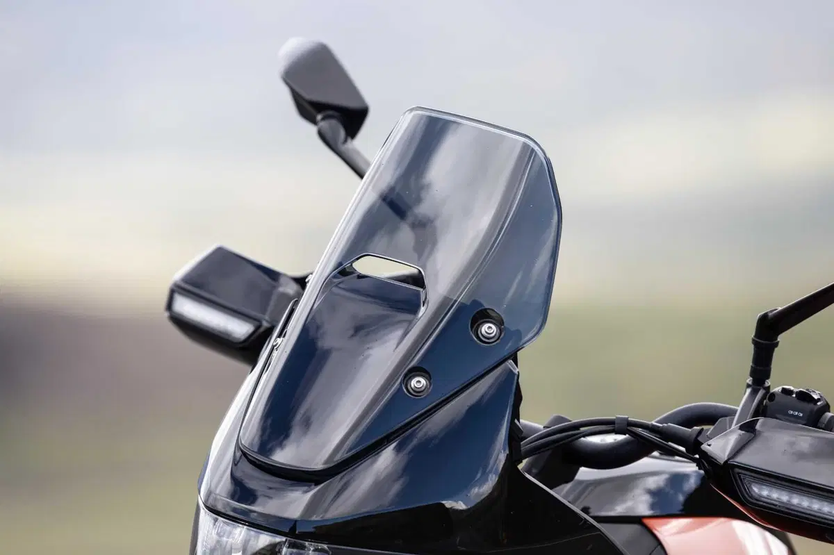 Norton Atlas 2026: lusso per tutti!? Il nostro test in Islanda [VIDEO e GALLERY] (8)