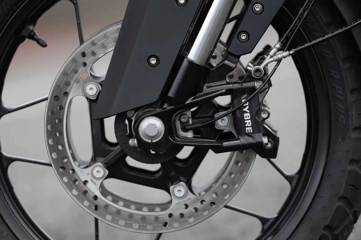 Norton Atlas 2026: lusso per tutti!? Il nostro test in Islanda [VIDEO e GALLERY] (20)
