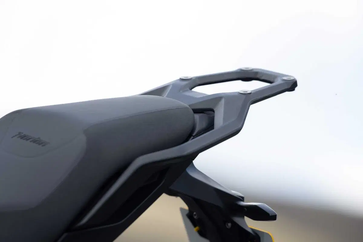 Norton Atlas 2026: lusso per tutti!? Il nostro test in Islanda [VIDEO e GALLERY] (22)