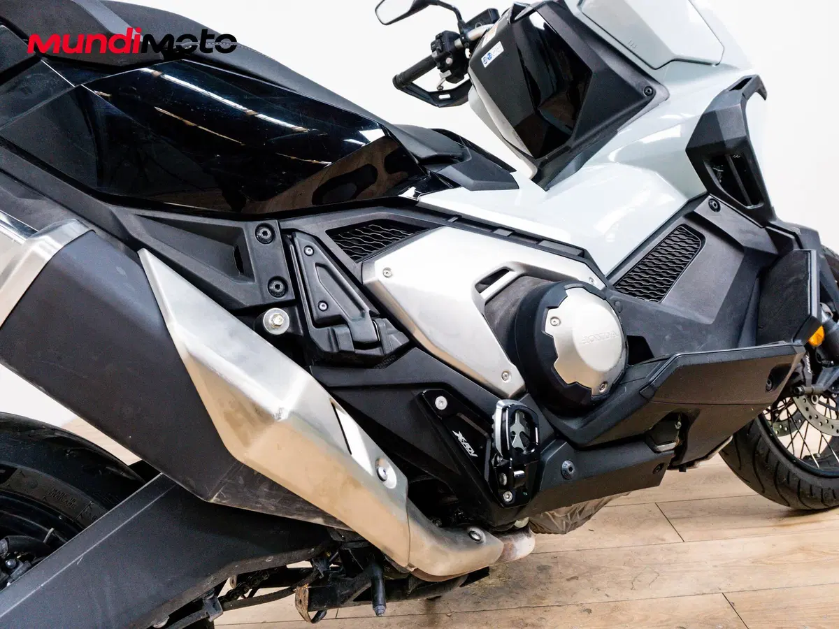 Honda X-ADV 750 (2025 - 26) (4)