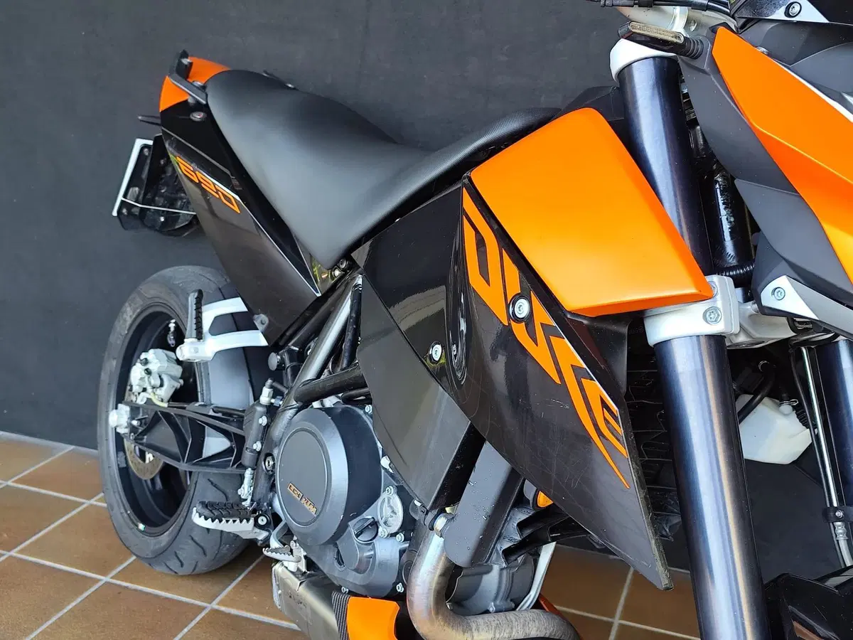 KTM 690 Duke (2007 - 09) (17)
