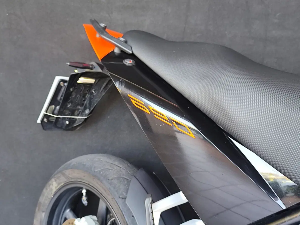 KTM 690 Duke (2007 - 09) (20)