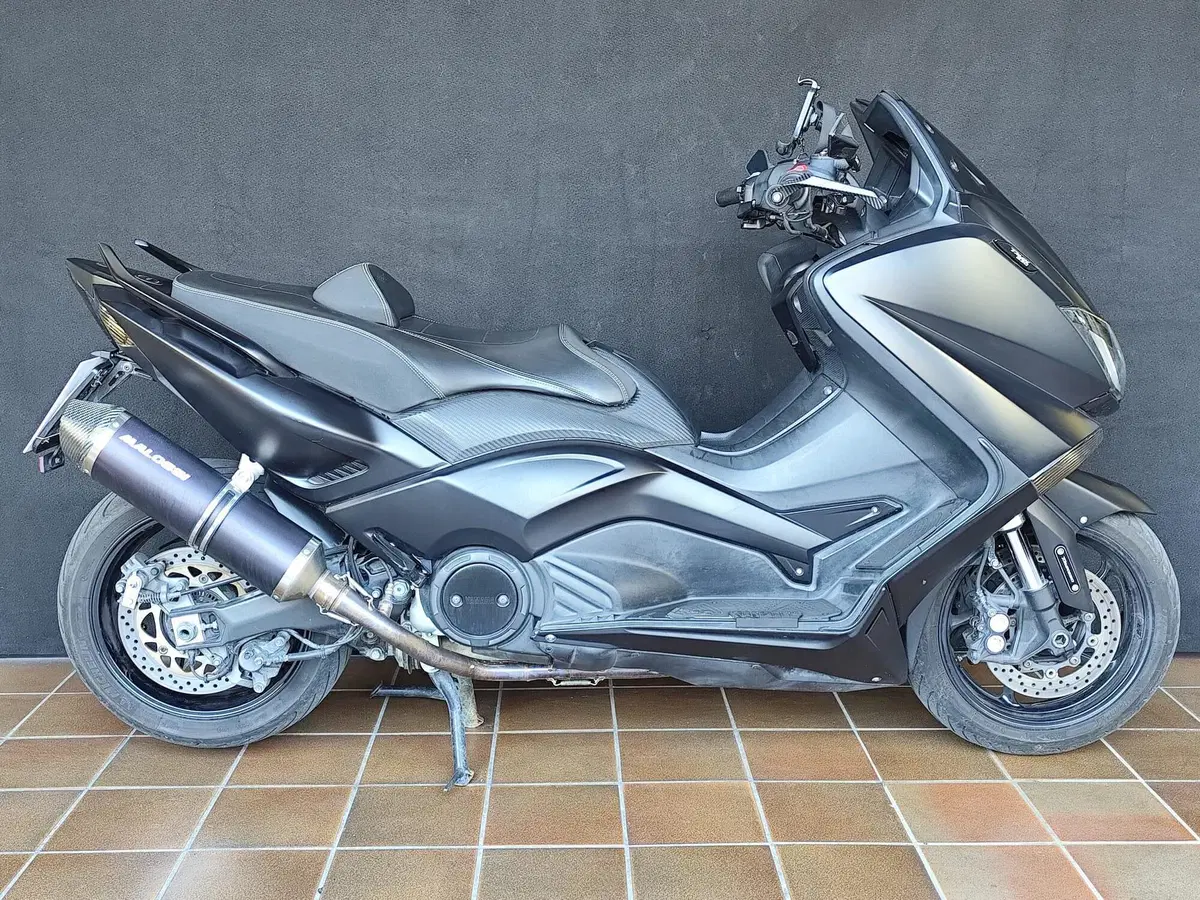 Yamaha T-Max 530 (2015 - 16)