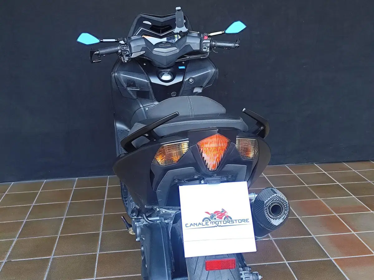 Yamaha T-Max 530 (2015 - 16) (4)