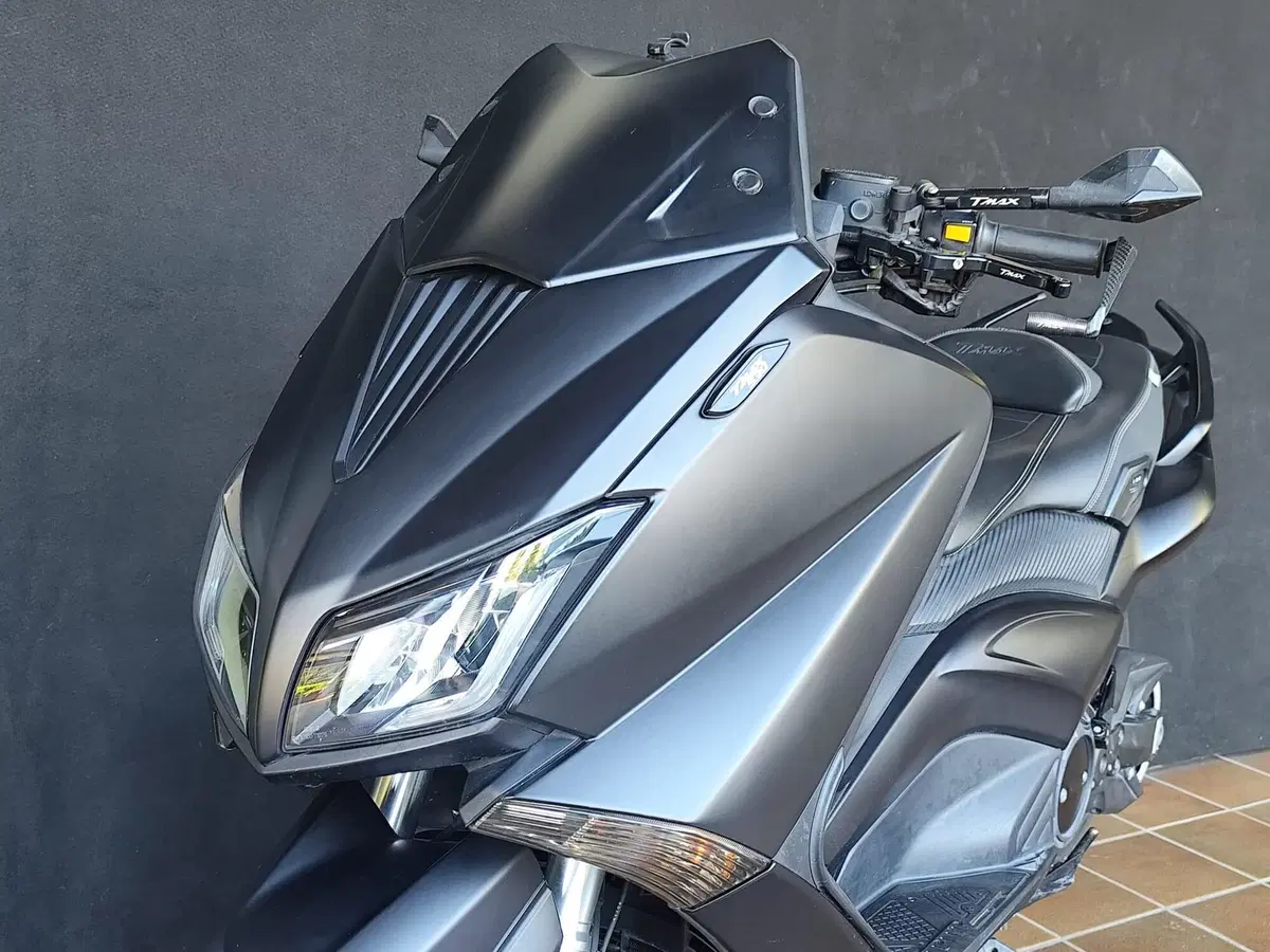 Yamaha T-Max 530 (2015 - 16) (8)