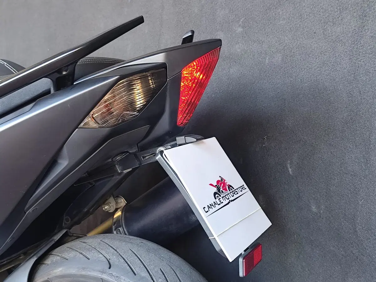 Yamaha T-Max 530 (2015 - 16) (12)