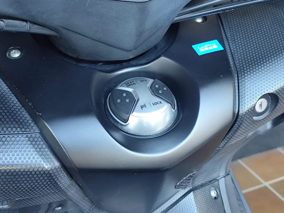 Yamaha T-Max 530 (2015 - 16) (14)