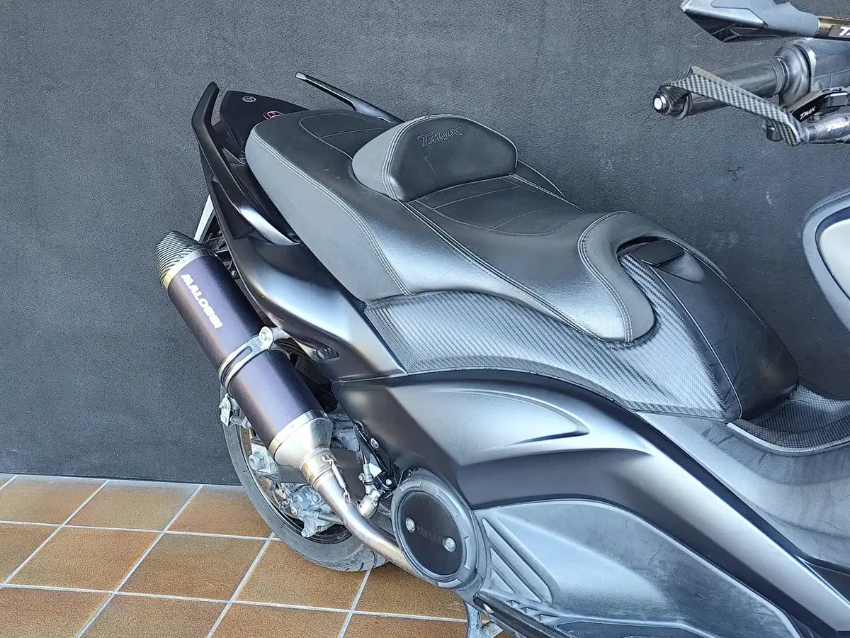 Yamaha T-Max 530 (2015 - 16) (15)