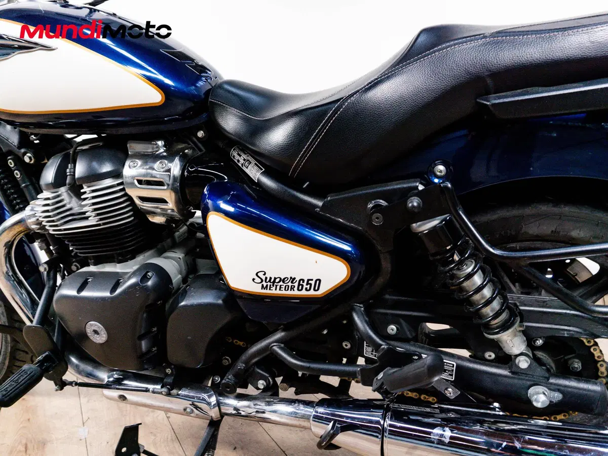 Royal Enfield Super Meteor 650 (2023 - 26) (10)