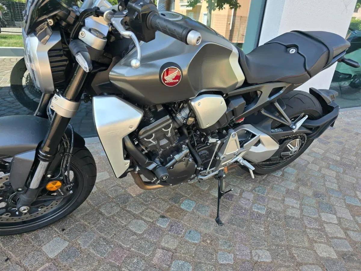 Honda CB 1000 R ABS (2011 - 17) (8)