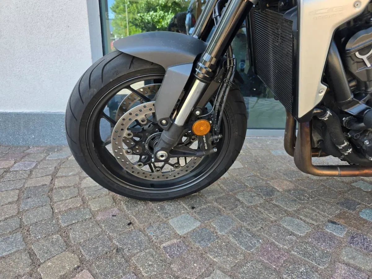 Honda CB 1000 R ABS (2011 - 17) (10)