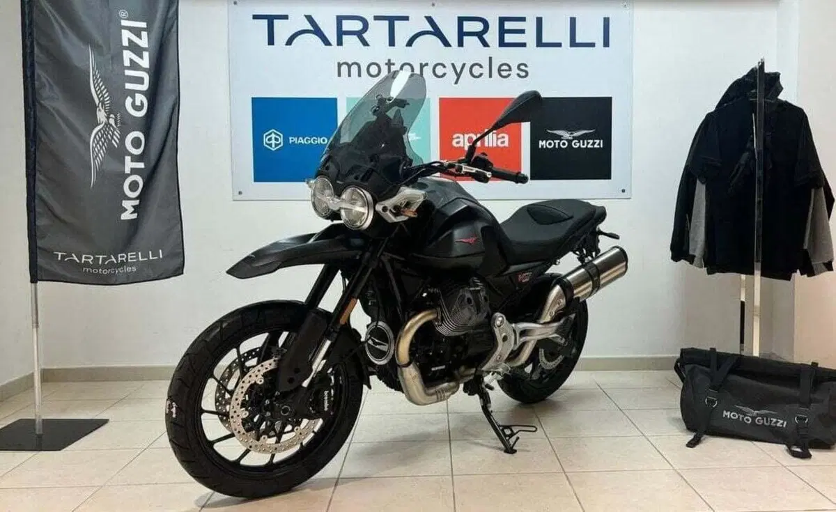 Moto Guzzi V85 Strada (2024 - 26) (4)