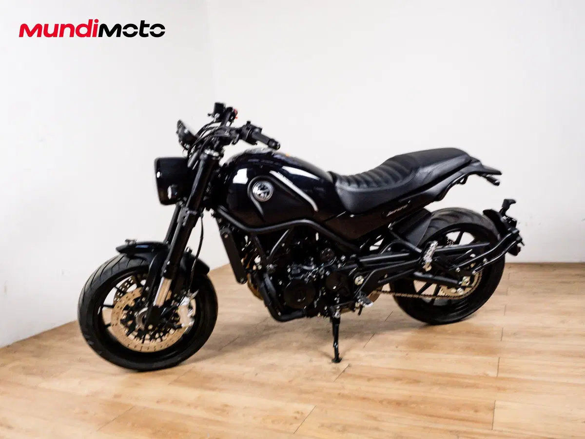 Benelli Leoncino 500 (2021 - 25) (8)