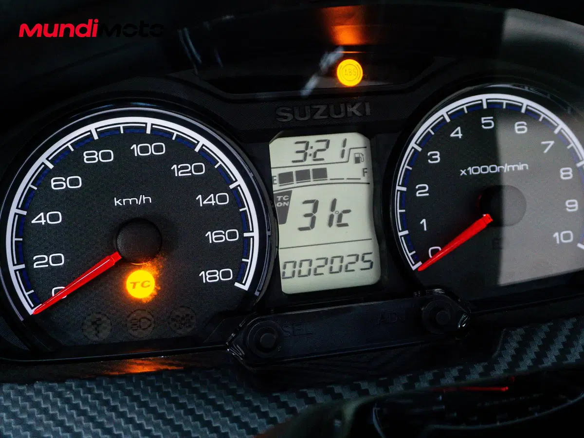 Suzuki Burgman 400 (2022 - 24) (12)