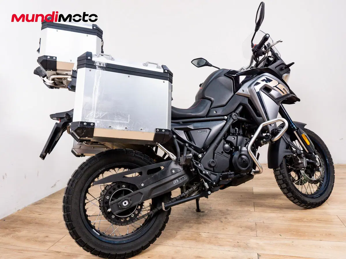 Voge Valico 650DSX (2021 - 24) (3)