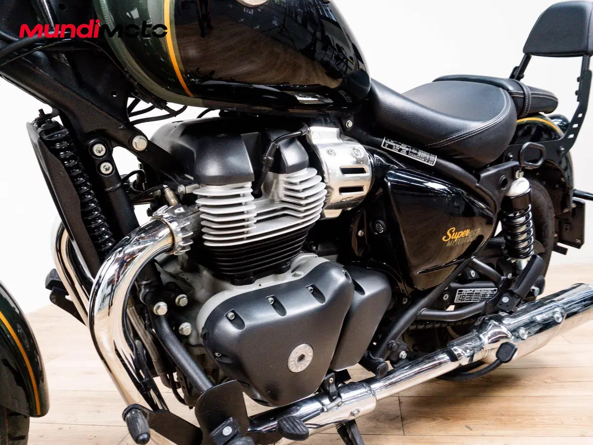 Royal Enfield Super Meteor 650 (2023 - 26) (9)