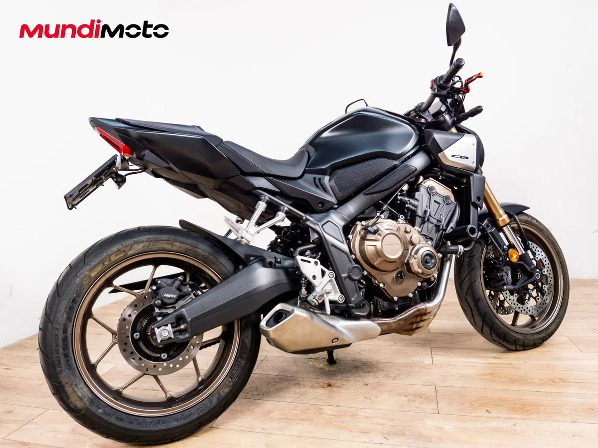Honda CB 650 R E-Clutch (2024 - 26) (3)