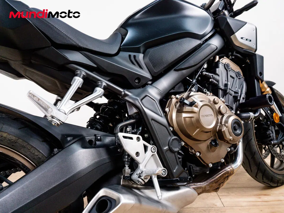 Honda CB 650 R E-Clutch (2024 - 26) (4)